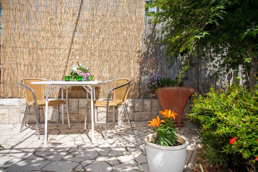 Apartments Dino Krk Town Exterior photo